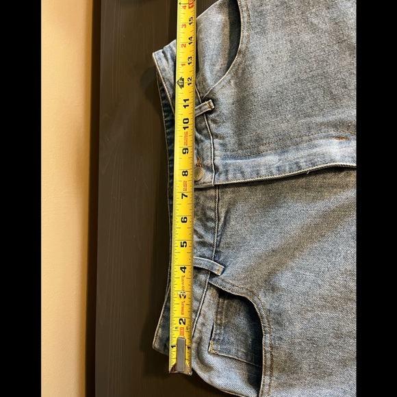 Kittenish Liza Straight Leg High Rise Distressed Light Wash Jeans - Picture 8 of 11